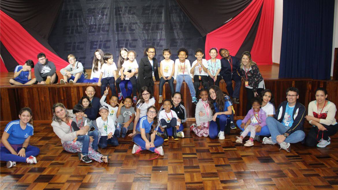 Projeto Ação Solidária traz educandos da Creche Girassol ao EIC